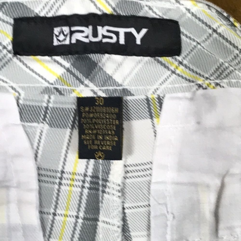 NEW RUSTY MEN SHORTS SIZE 30 - Picture 4 of 9